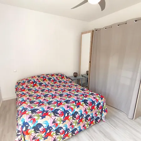 Spacious Near The Sea Apartment